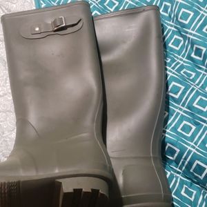 Rain boots